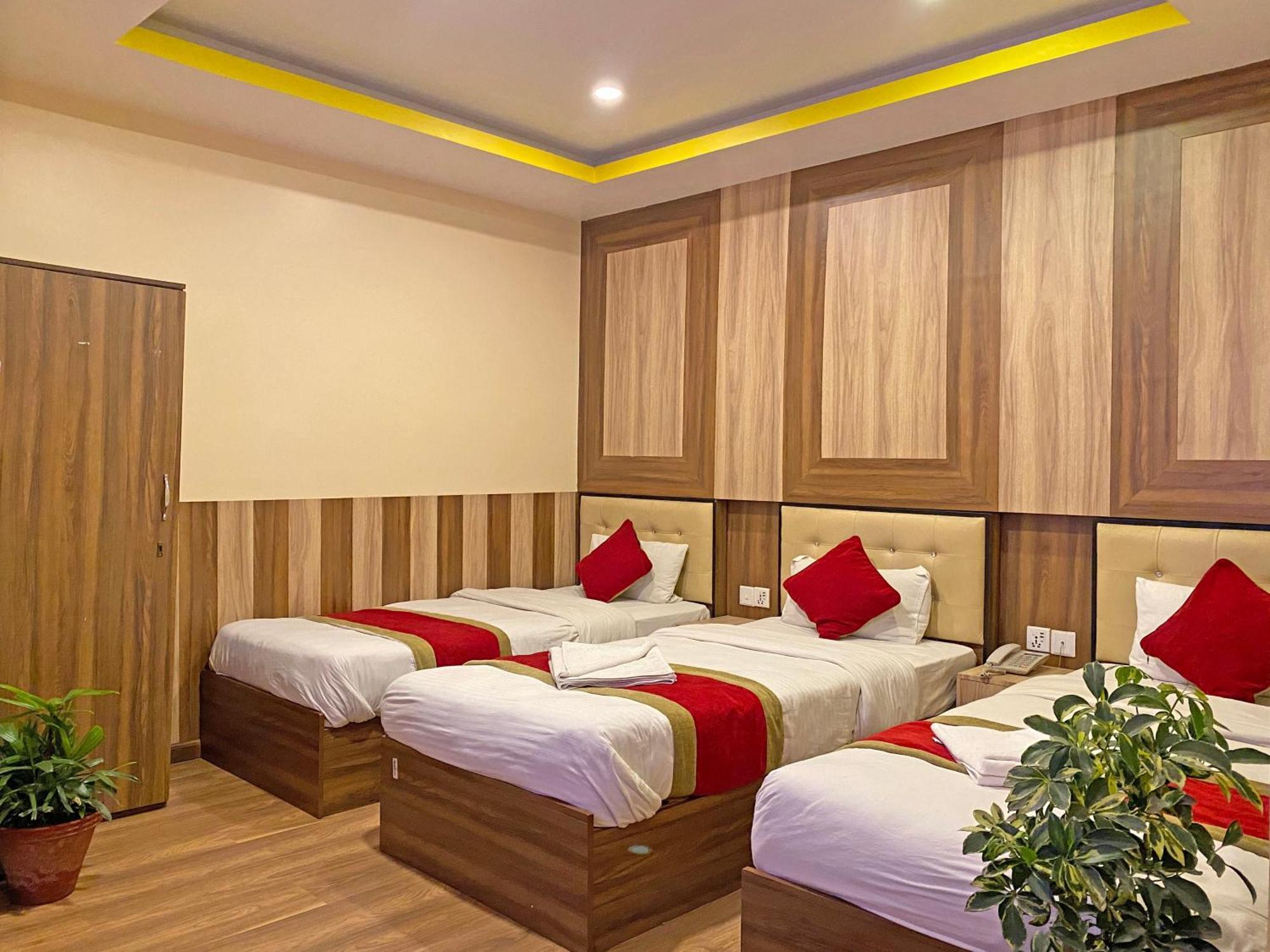 Hotel Airport Holiday Kathmandu Exterior photo