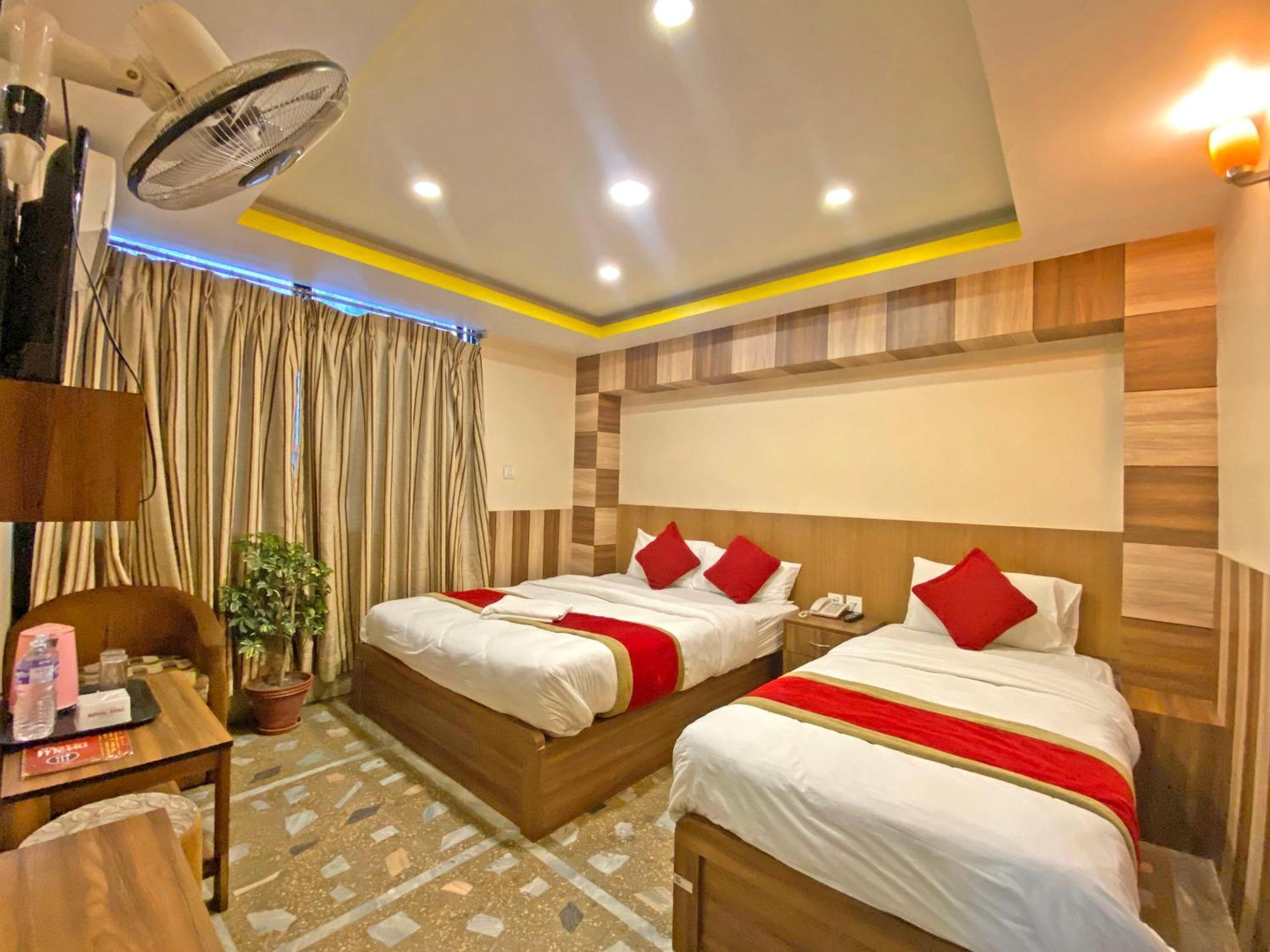 Hotel Airport Holiday Kathmandu Exterior photo