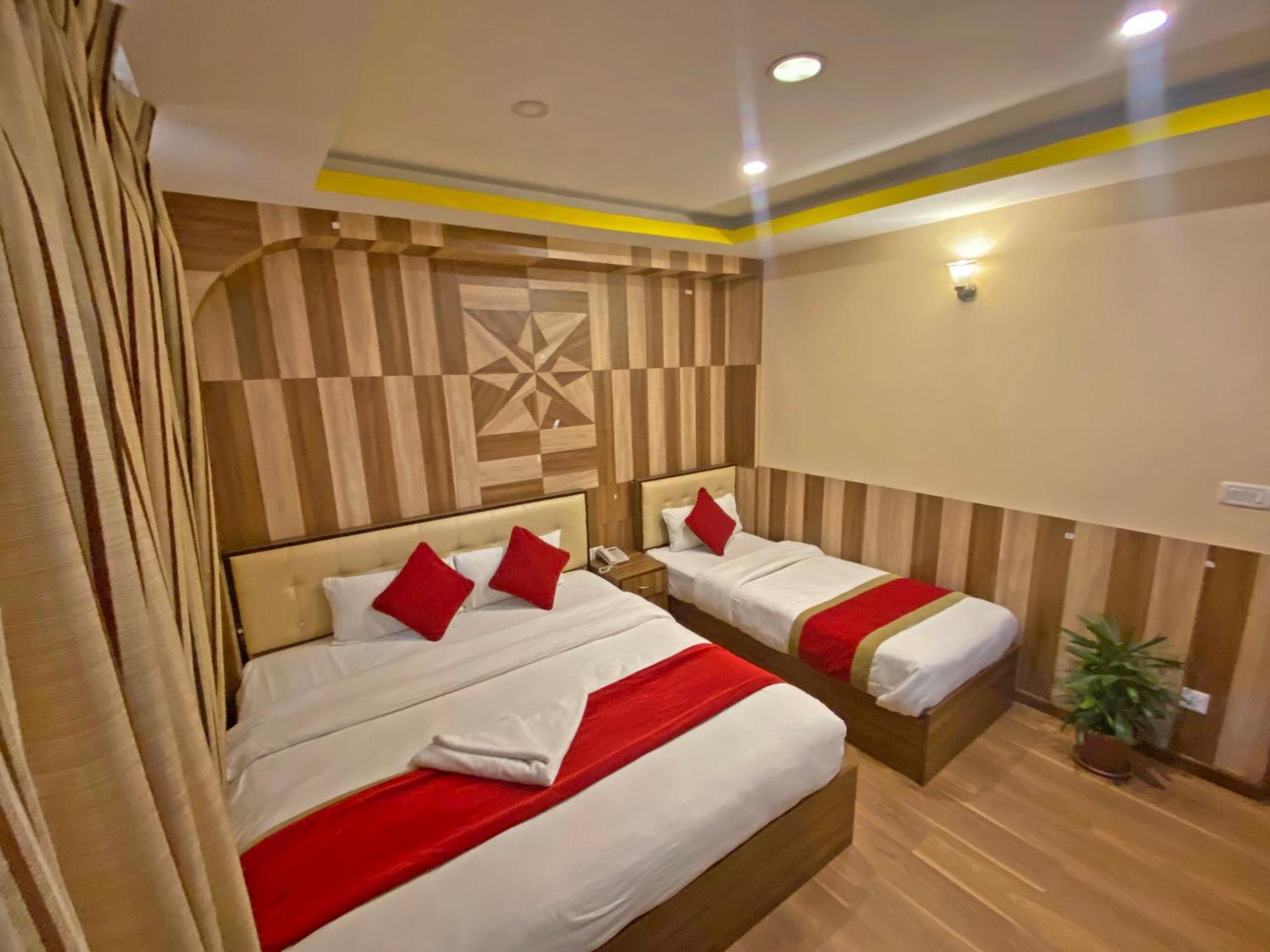 Hotel Airport Holiday Kathmandu Exterior photo