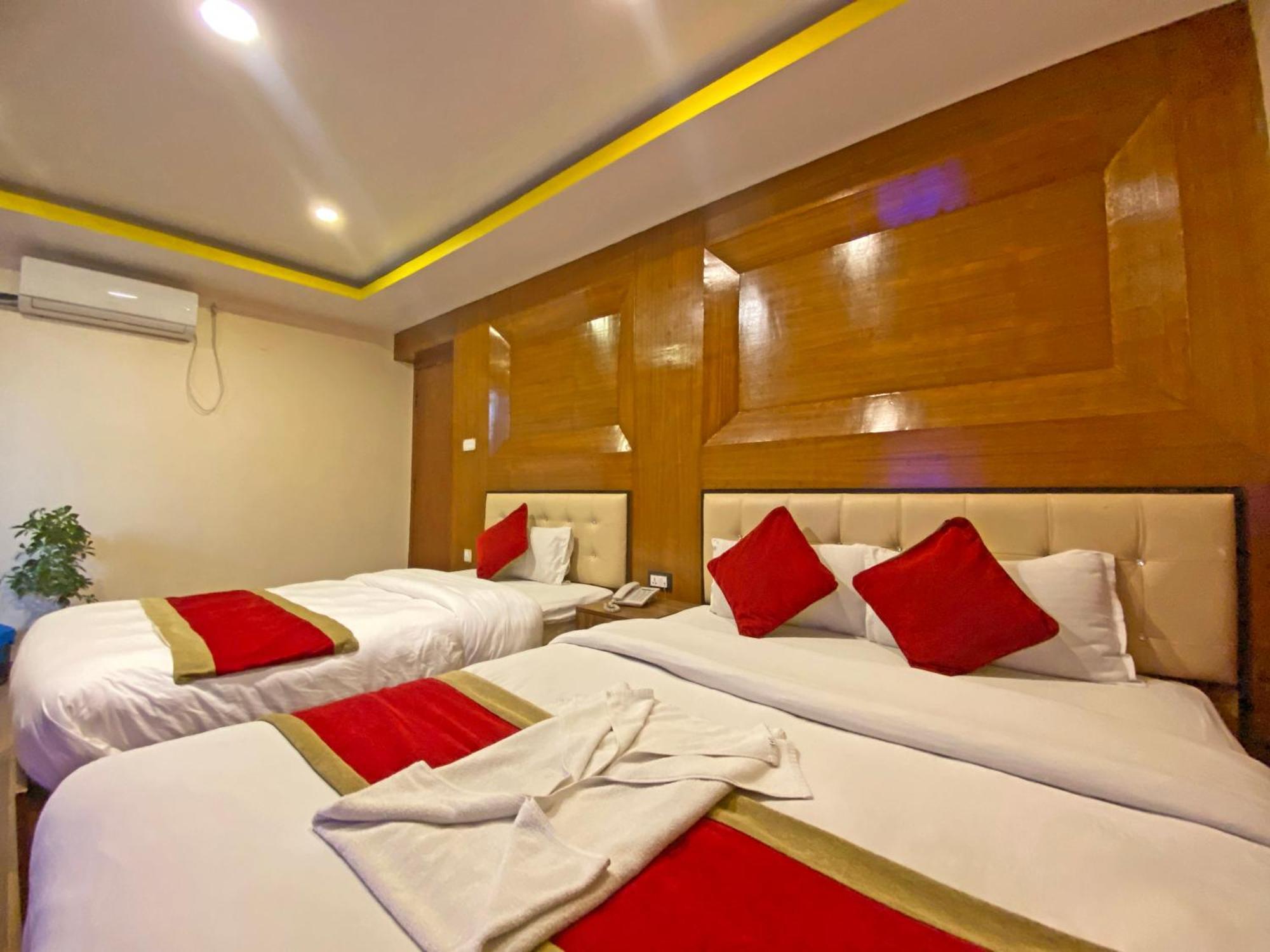 Hotel Airport Holiday Kathmandu Exterior photo