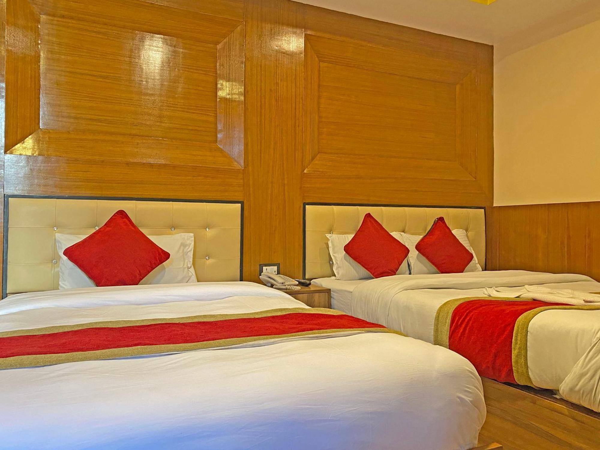 Hotel Airport Holiday Kathmandu Exterior photo