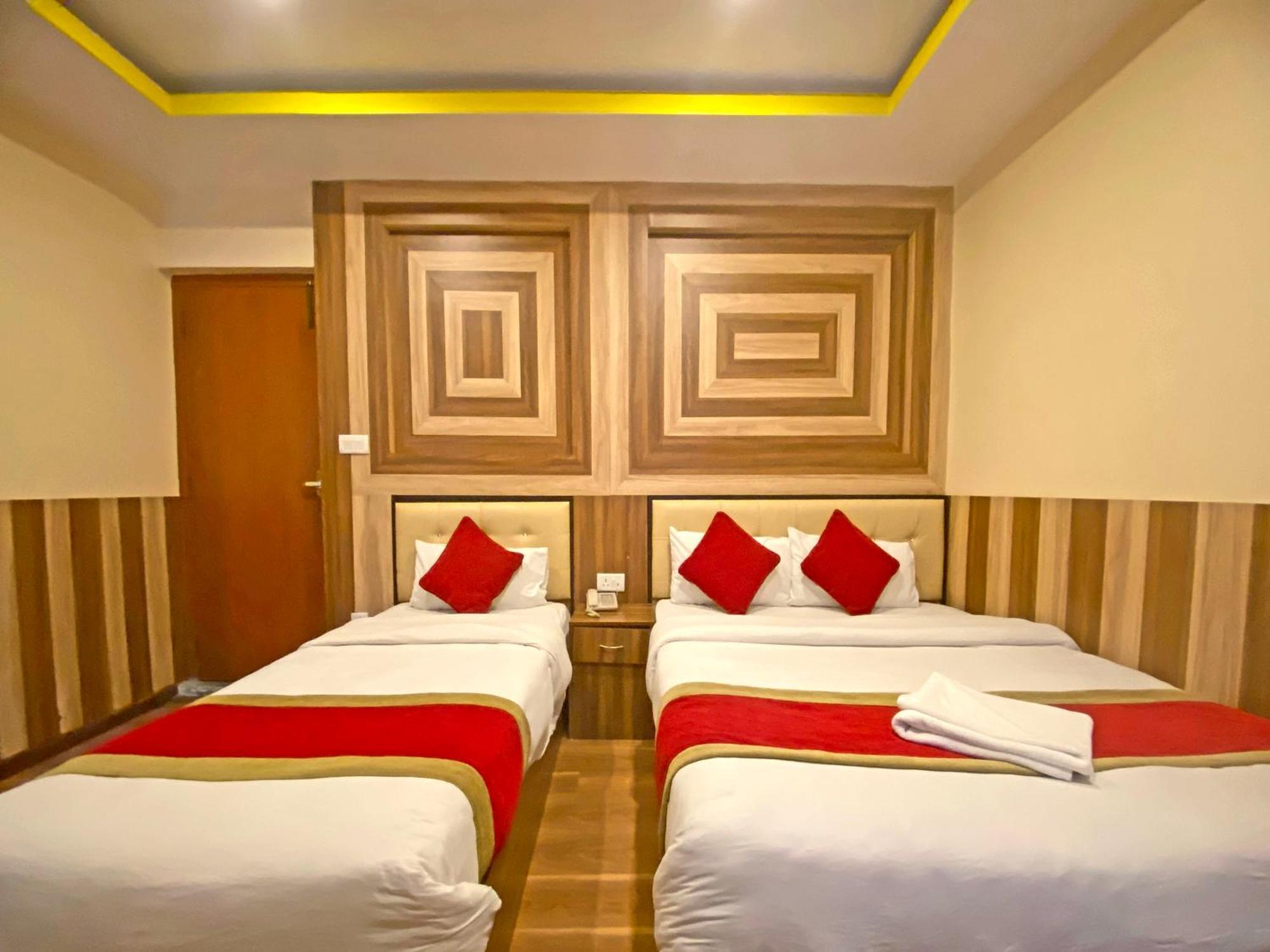 Hotel Airport Holiday Kathmandu Exterior photo
