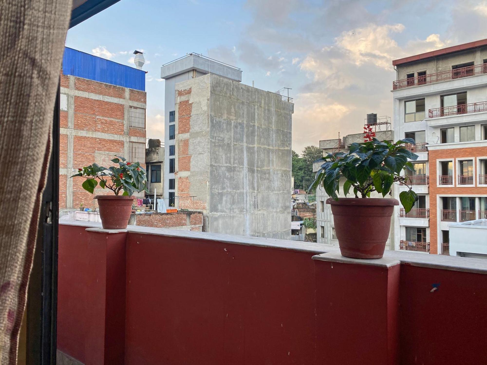 Hotel Airport Holiday Kathmandu Exterior photo