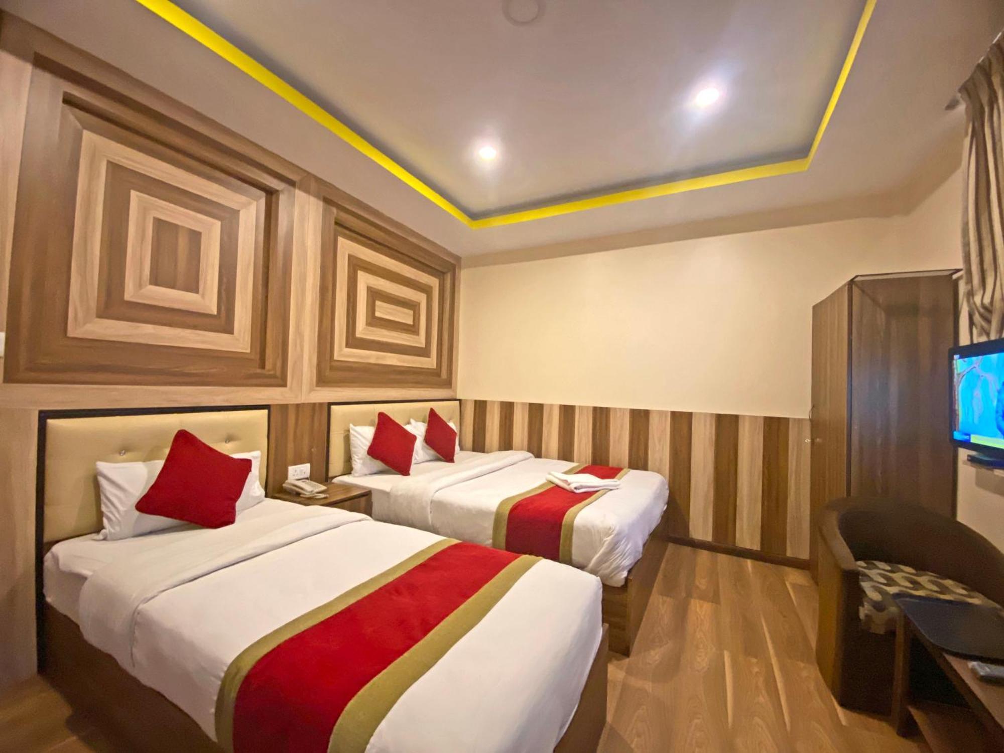 Hotel Airport Holiday Kathmandu Exterior photo
