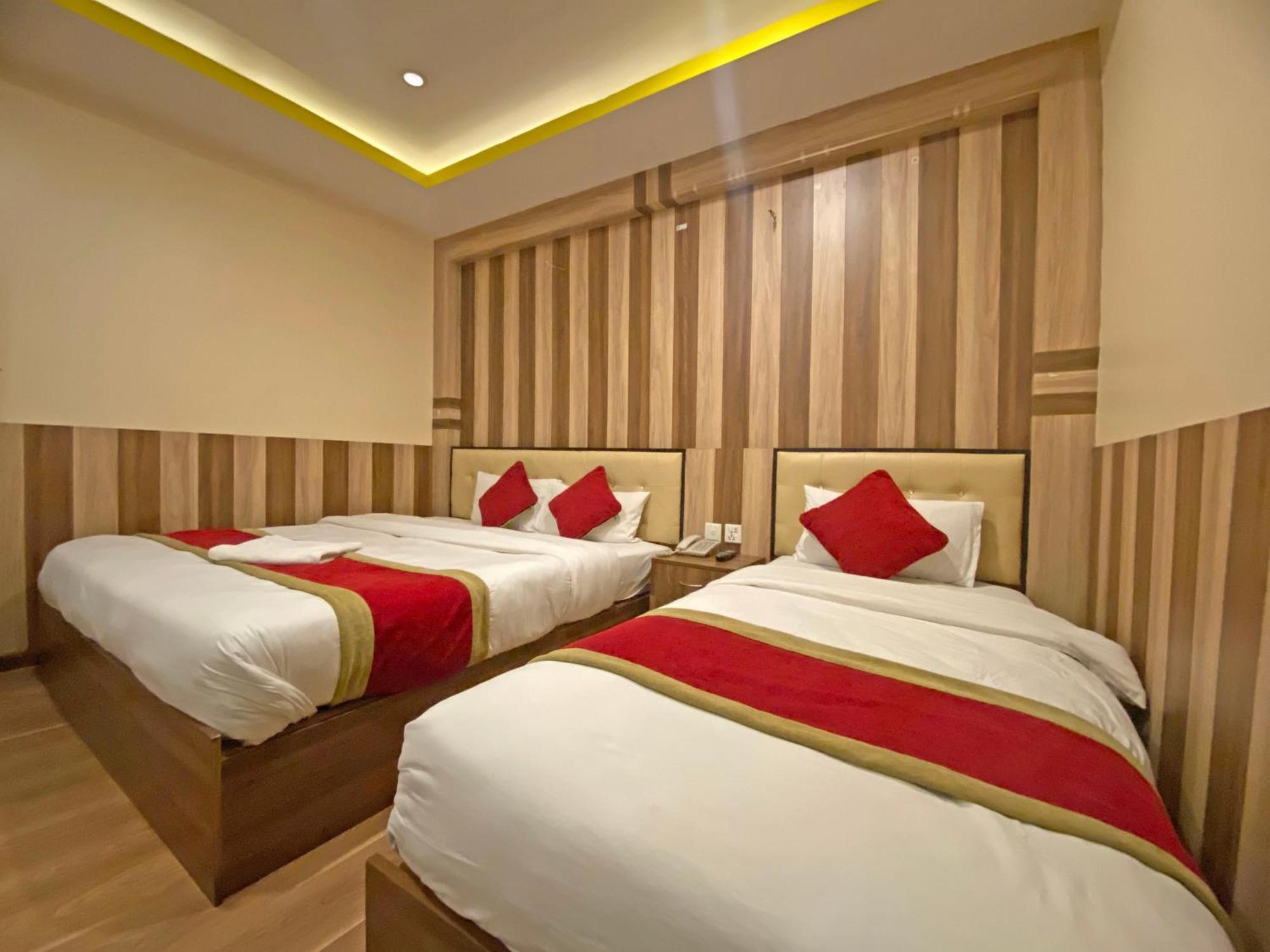 Hotel Airport Holiday Kathmandu Exterior photo