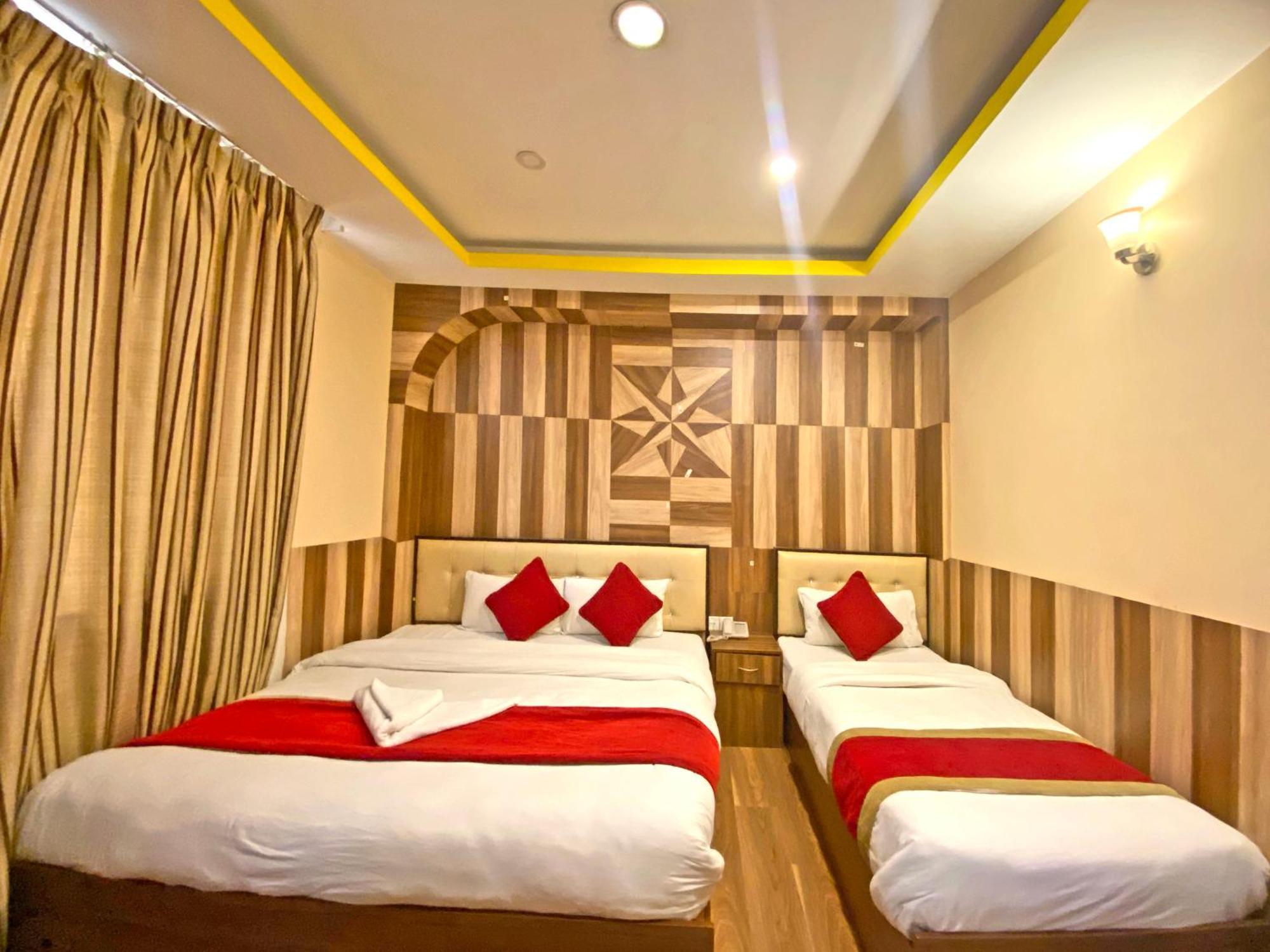 Hotel Airport Holiday Kathmandu Exterior photo